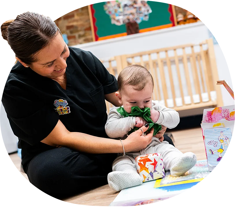 infant develop motor skills